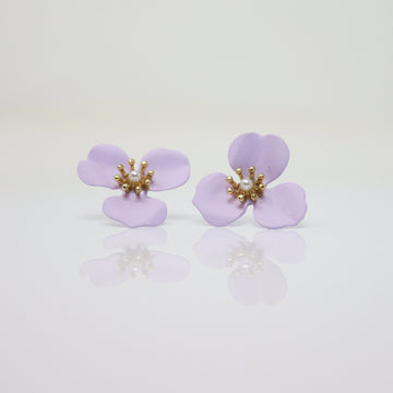 Three Petal Lavender Flower Pearl Earrings, Bridal Jewelry, Bridal Stud Earrings, Bridal Earrings, Statement Earrings, Bridesmaid Earring.